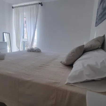 아파트 Golfo Dei Poeti